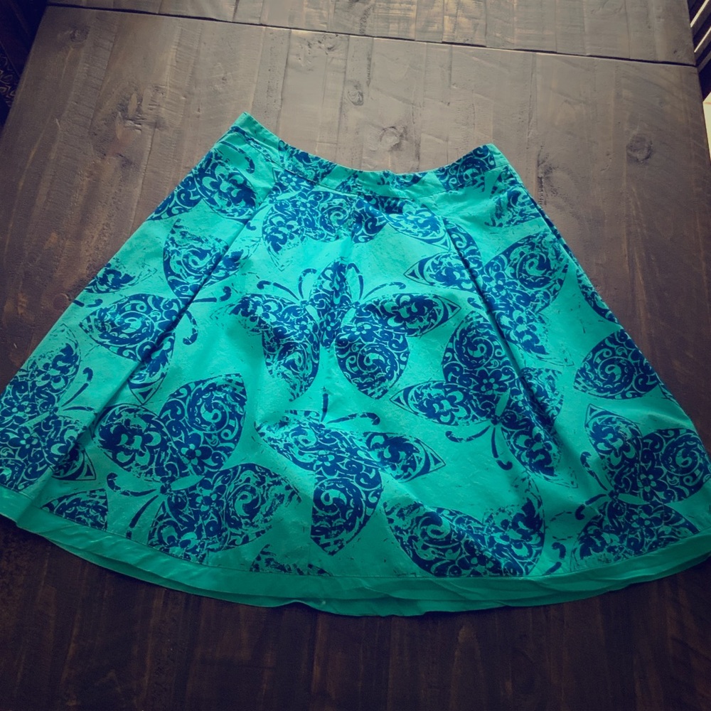 I.E. Relaxed brand skirt, two tone blue